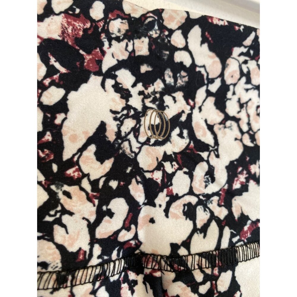 Balance Collection Dry-Wik Animal Speckle High-Rise Athletic  Leggings Size M - Picture 5 of 6